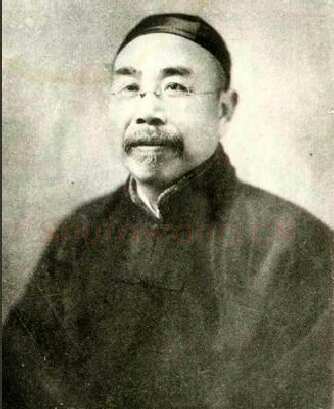 唐驼《行书六言联》纸本行书 168×35cm×2 常州博物馆藏