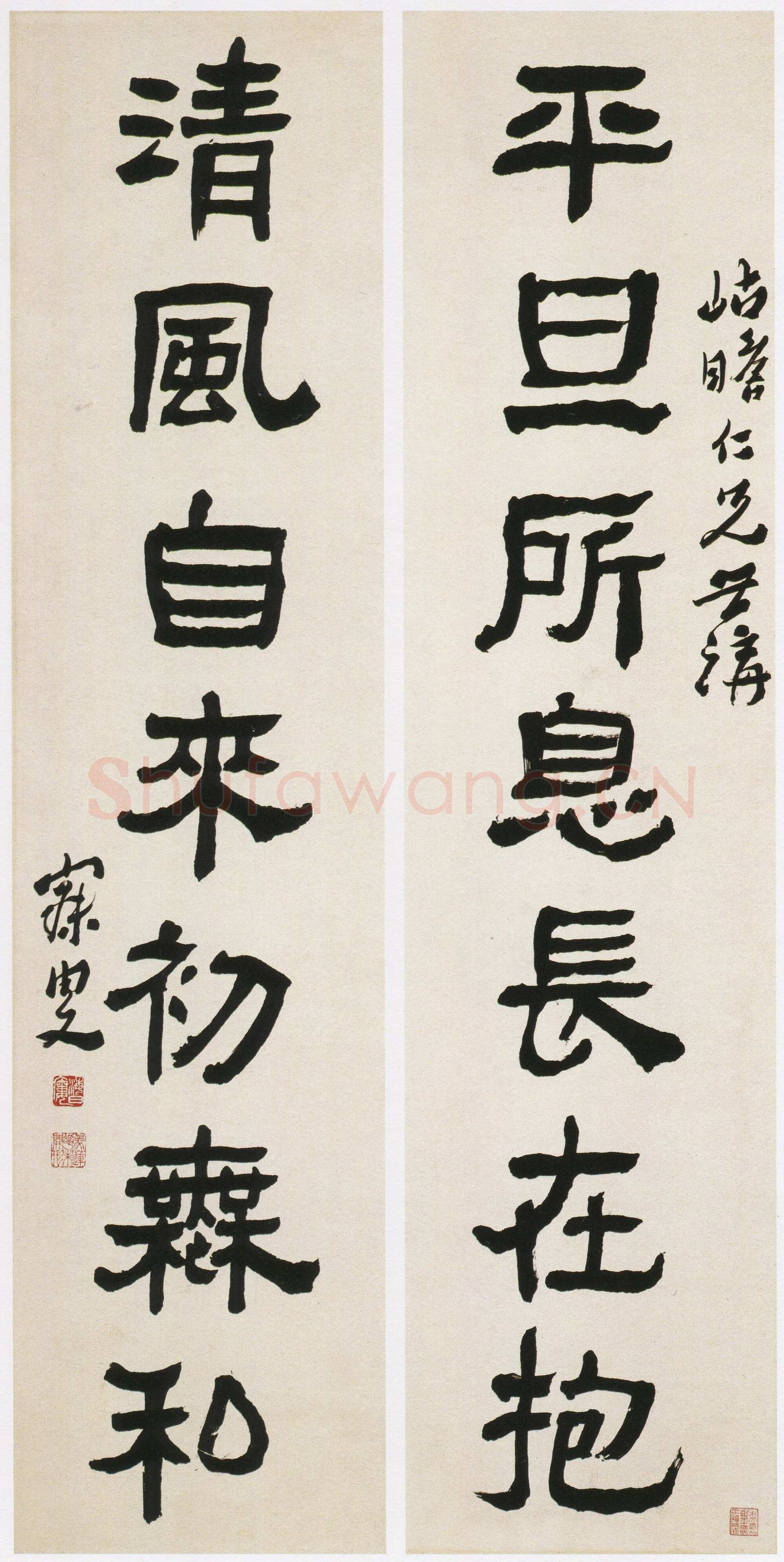 沈曾植《隶书平旦清风七言联》纸本隶书 143.5×35.5cm×2 浙江省博物馆藏